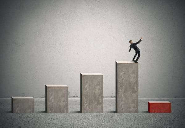 TOP 10 RISKS WHEN SELLING YOUR OWN BUSINESS